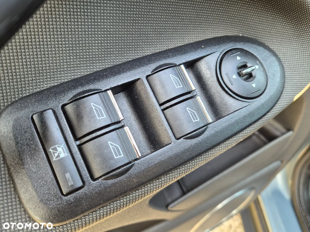 Ford Kuga 2.0 TDCi Titanium - 12