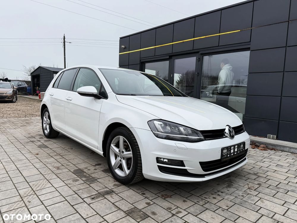 Volkswagen Golf - 10