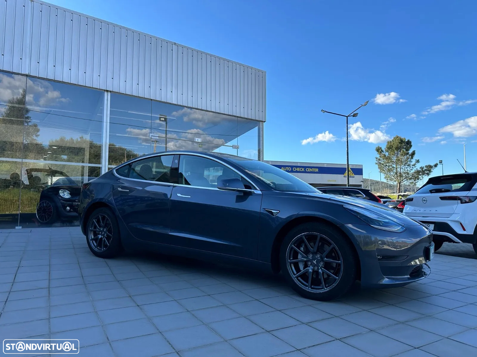 Tesla Model 3 Long-Range Dual Motor AWD - 8