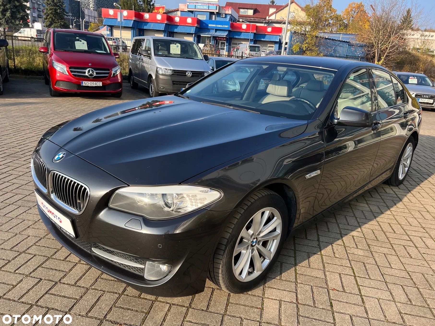 BMW Seria 5 523i Sport-Aut - 1