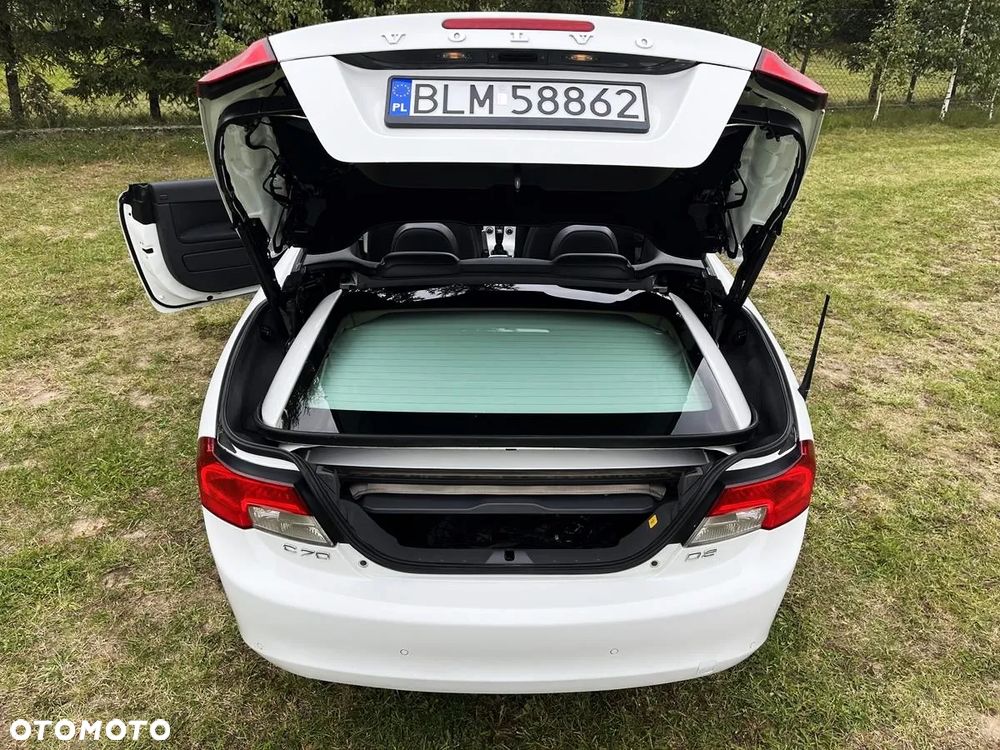 Volvo C70 D3 Momentum - 12