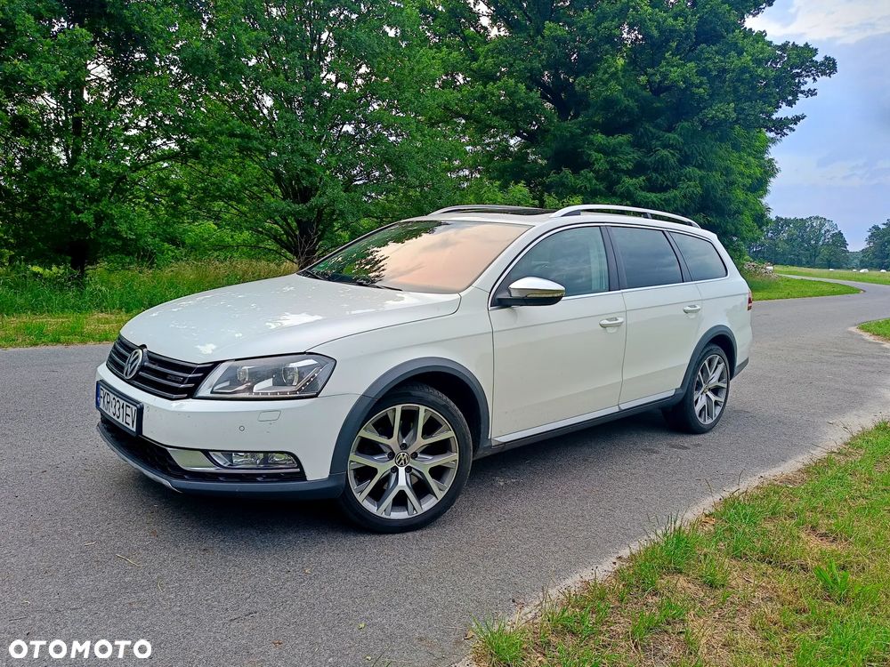Volkswagen Passat 2.0 TDI 4Motion DSG BlueMotion Tech Highline - 1