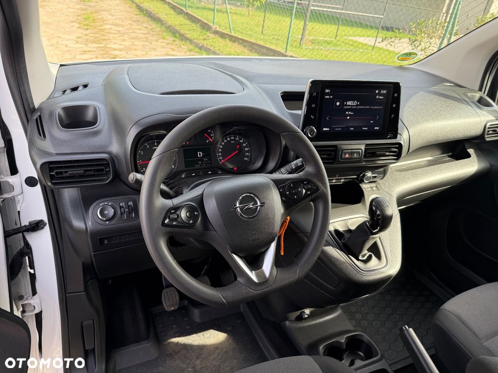 Opel COMBO - 16