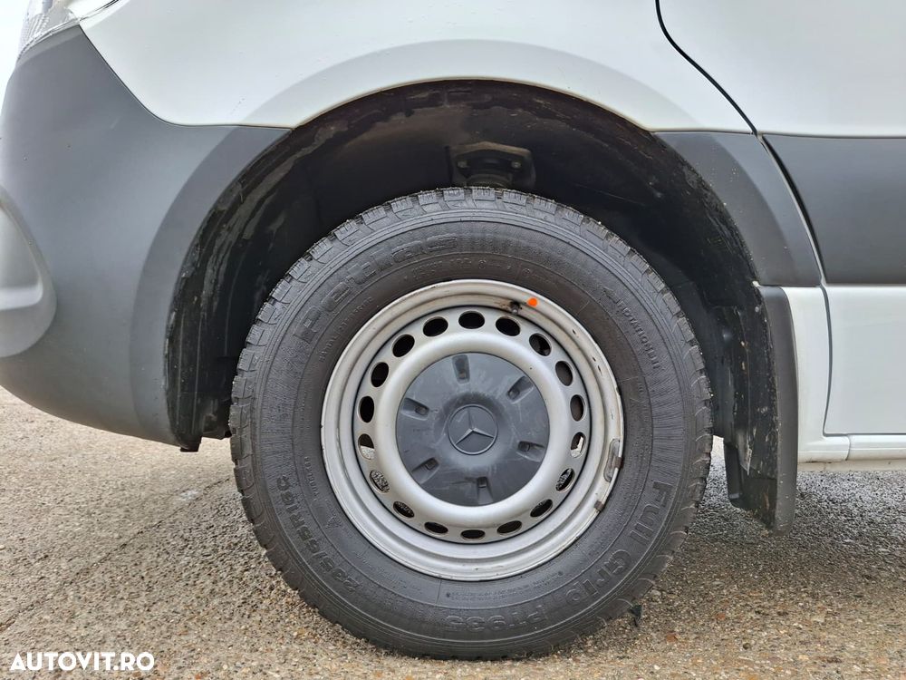 Mercedes-Benz Sprinter - 22