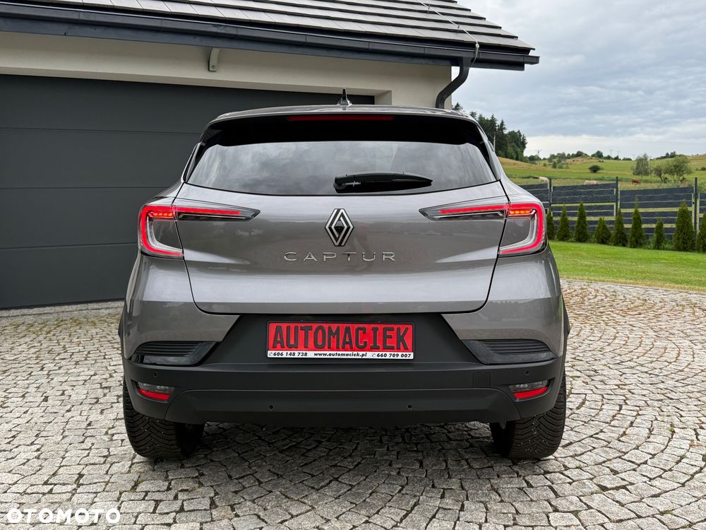 Renault Captur TCe Mild Hybrid 140 EDC GPF TECHNO - 10