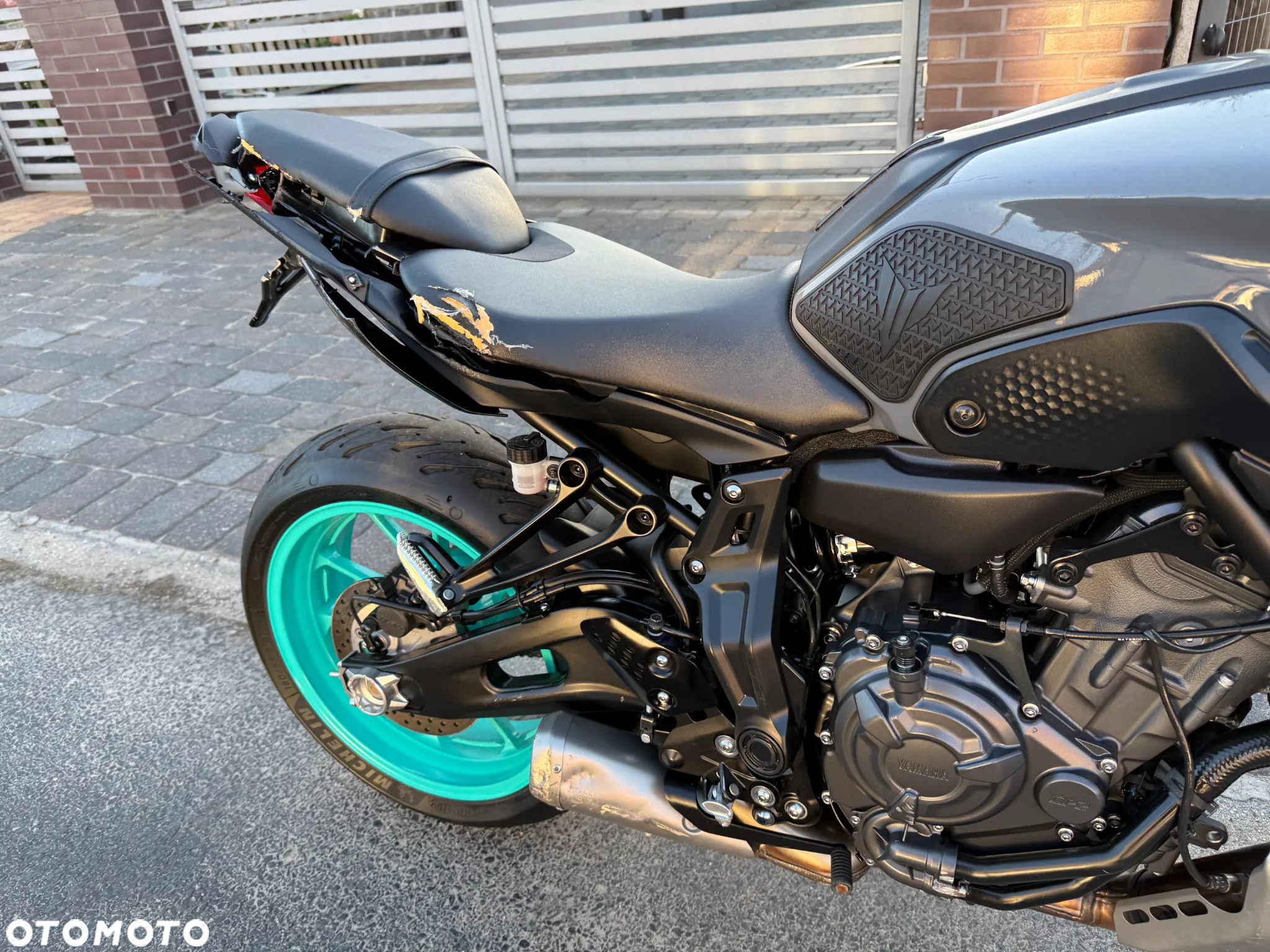 Yamaha MT - 28