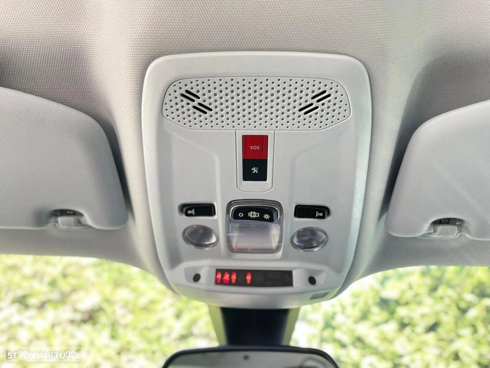 Peugeot 2008 1.2 PureTech Active Pack EAT8 - 13