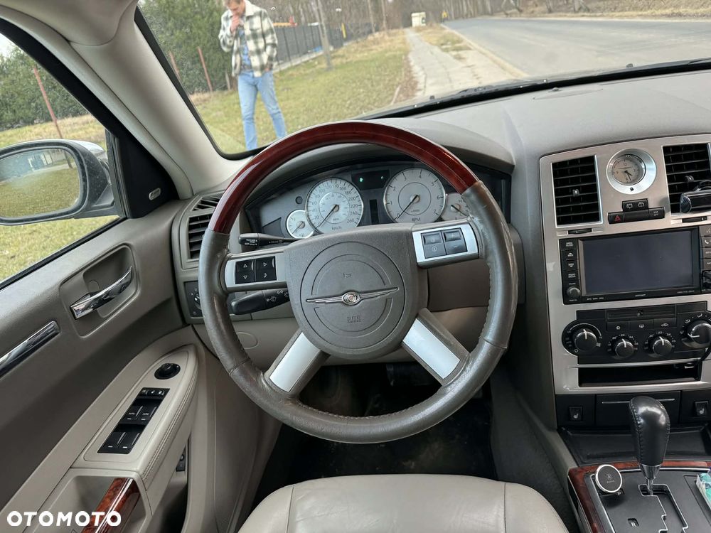 Chrysler 300C - 7