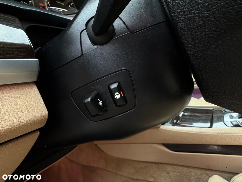 BMW Seria 7 740d xDrive - 19