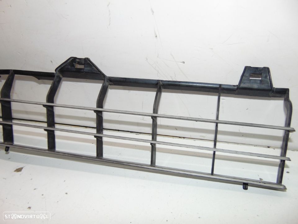 Opel 1204 ou city grelha frontal - 3