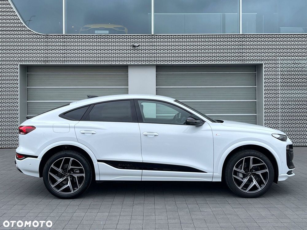 Audi Q6 e-tron - 2