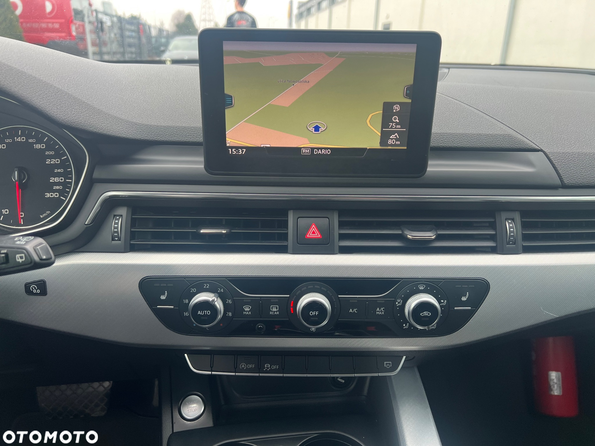 Audi A4 Avant 2.0 TDI S tronic - 21