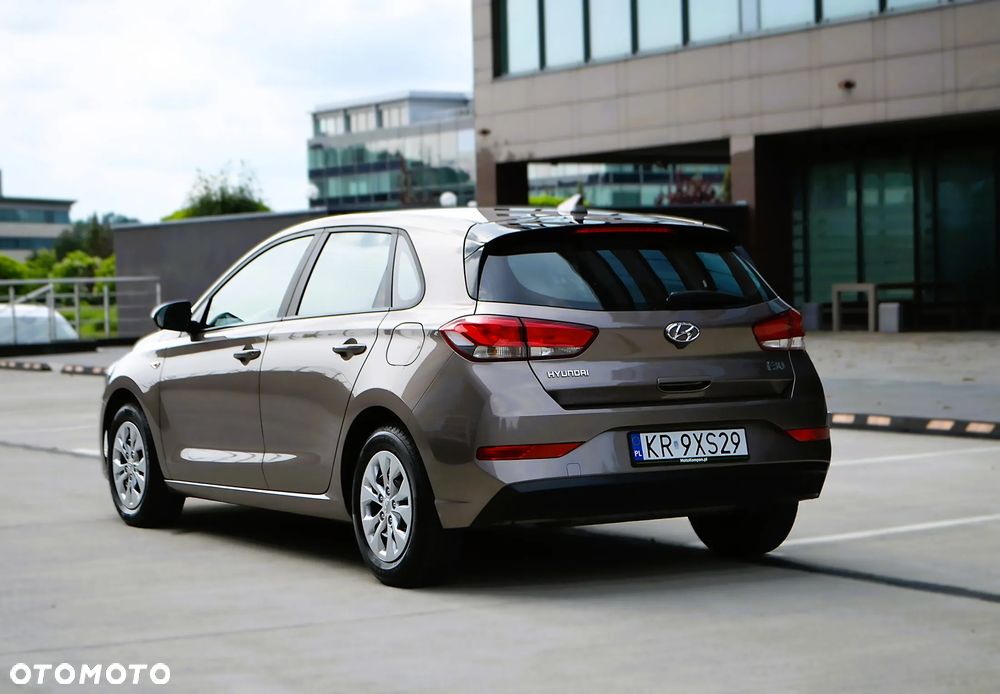 Hyundai i30 1.5 DPI Modern - 6