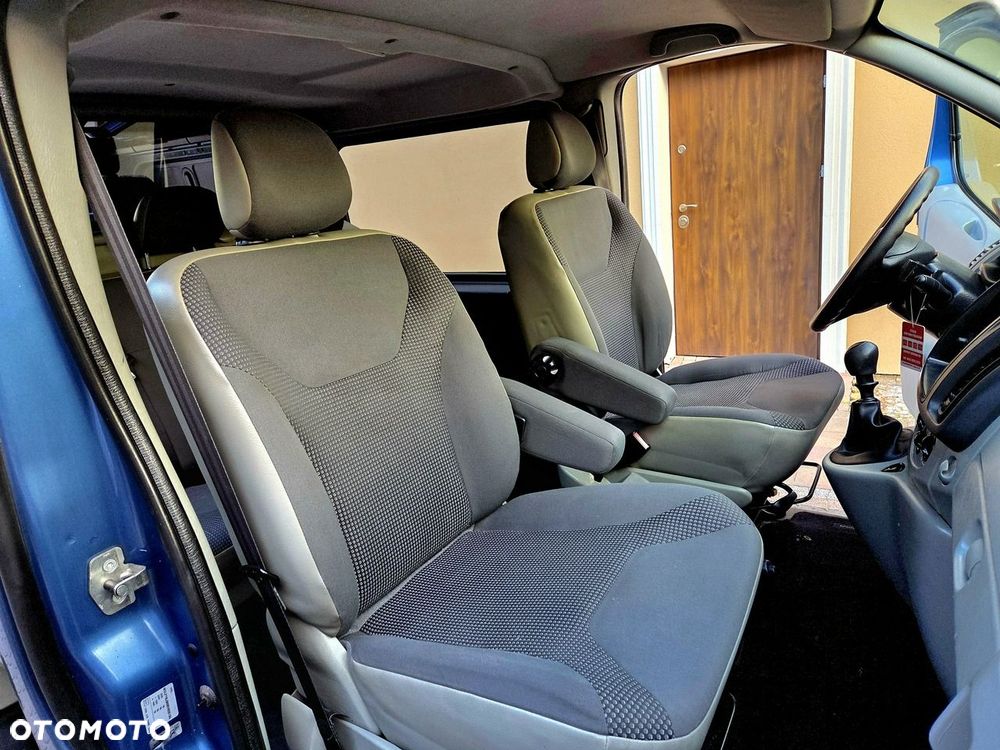Opel Vivaro - 12