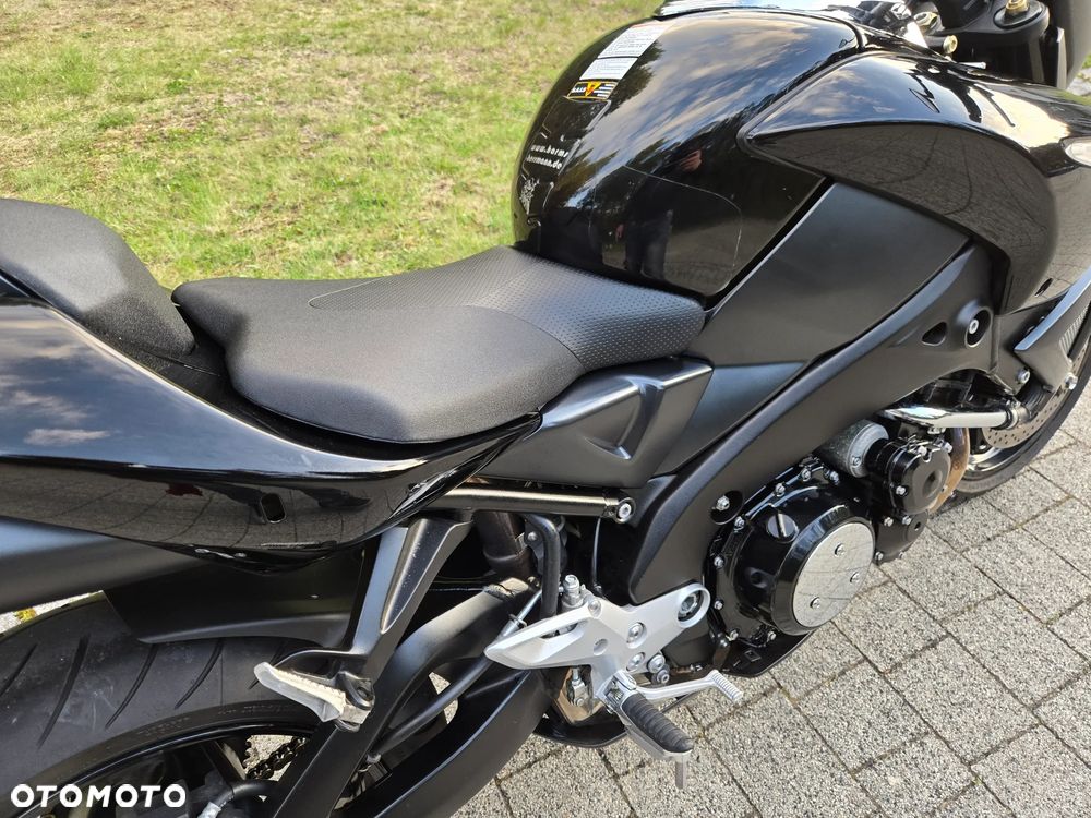 Suzuki GSX - 29