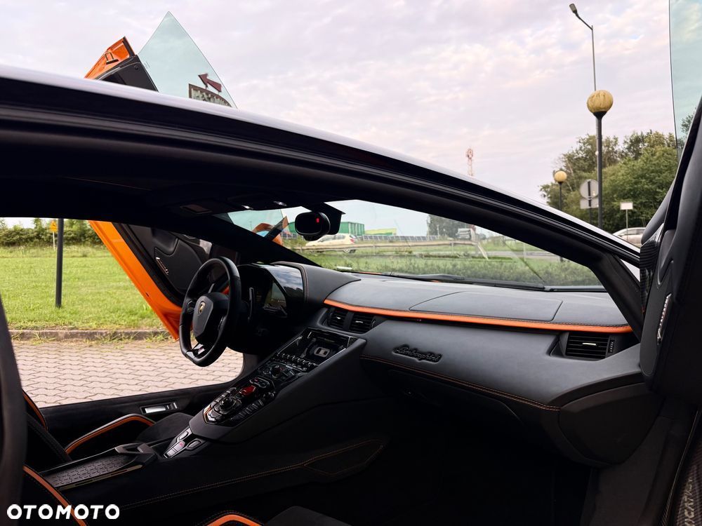 Lamborghini Aventador S - 11