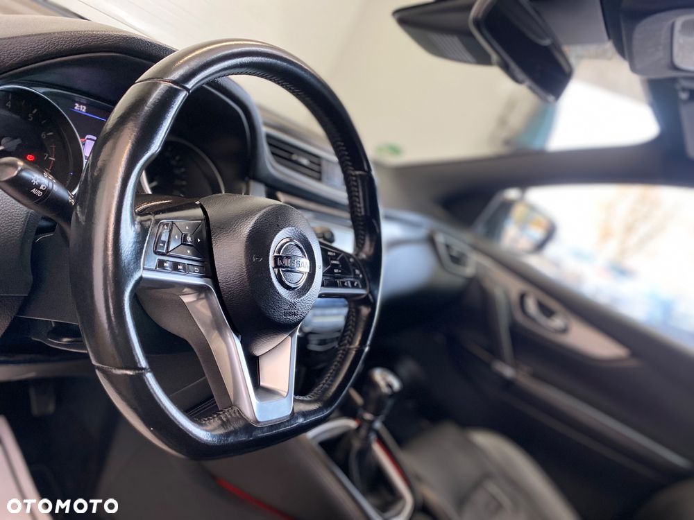 Nissan Qashqai 1.3 DIG-T TEKNA - 31