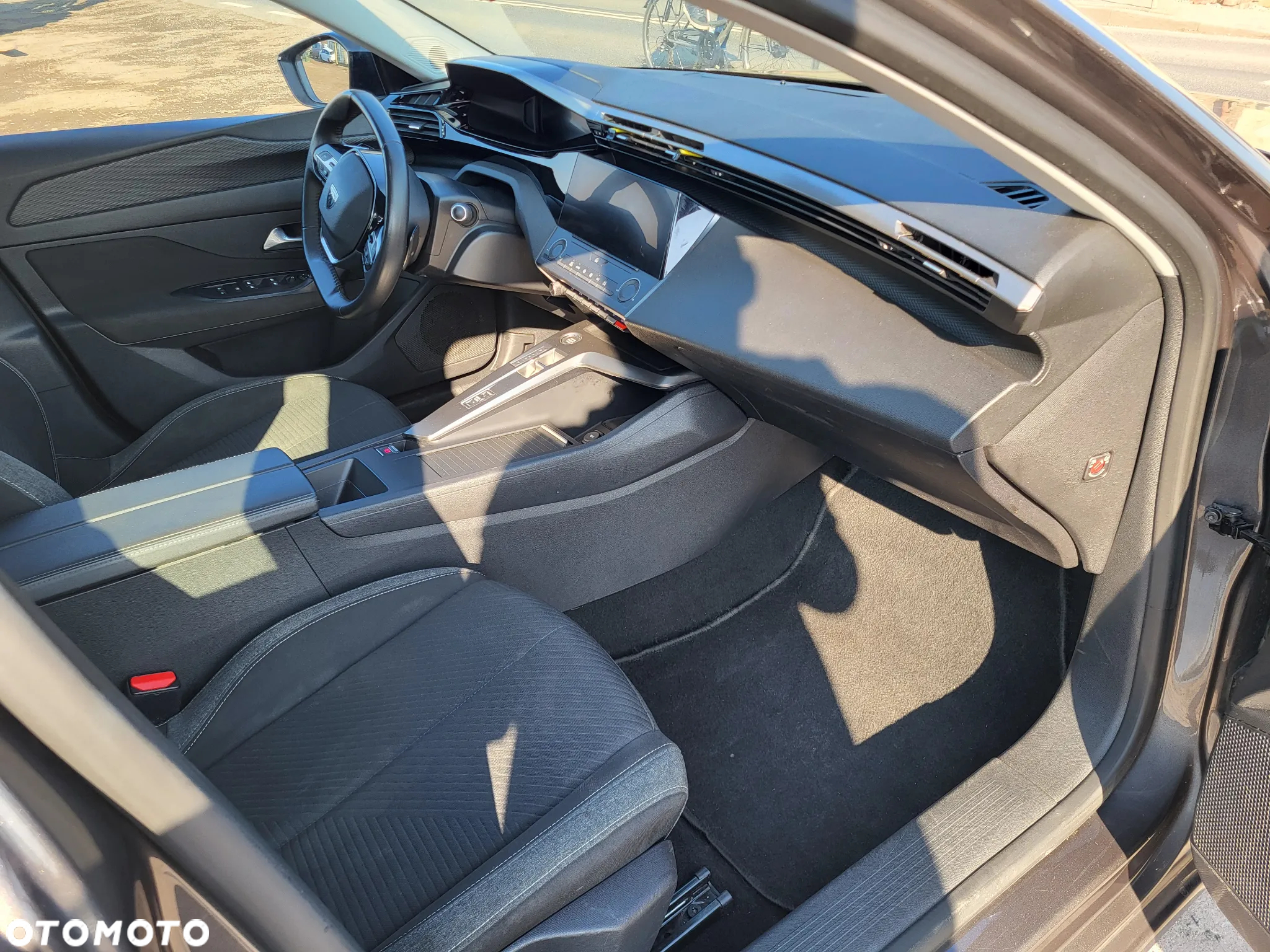 Peugeot 308 1.2 PureTech Active Pack S&S EAT8 - 18
