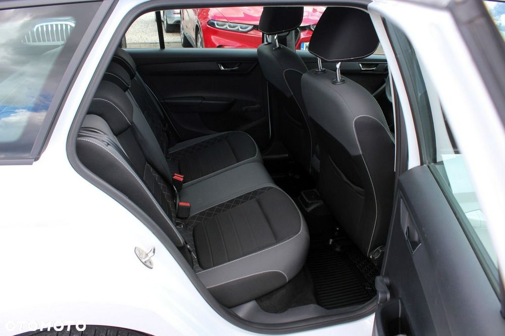 Skoda Fabia 1.0 TSI Ambition - 14