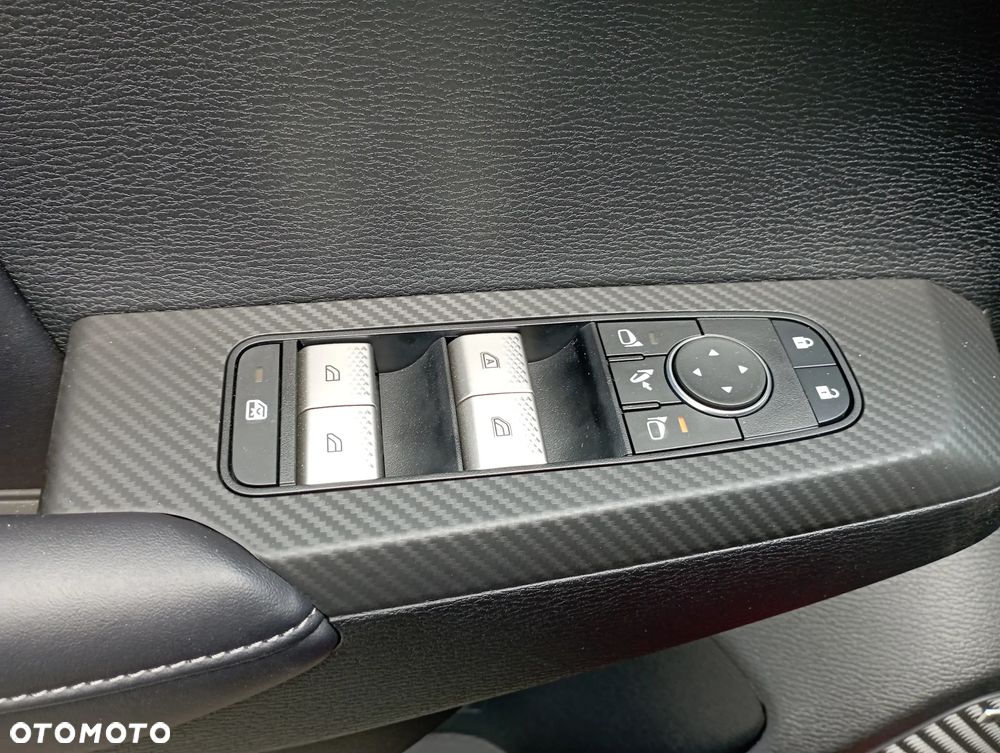 Mitsubishi Outlander Invite - 15