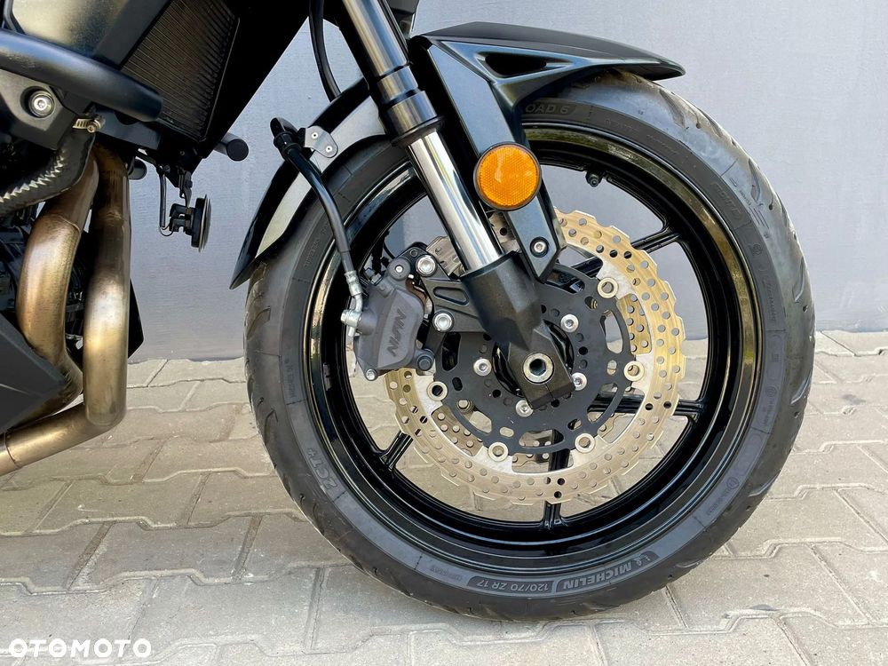 Kawasaki Versys 650 - 14