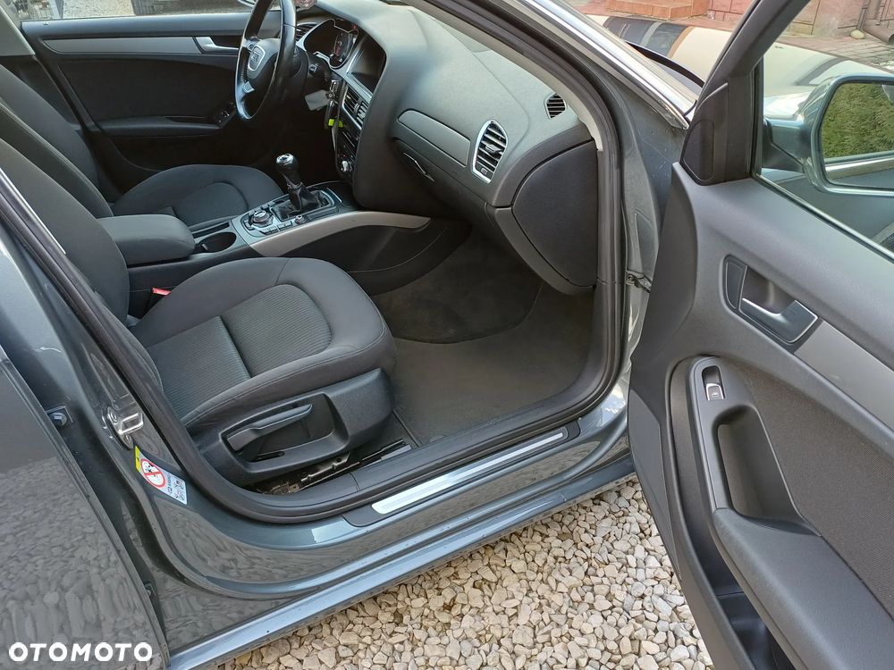 Audi A4 Avant 2.0 TDI Limited Edition - 16