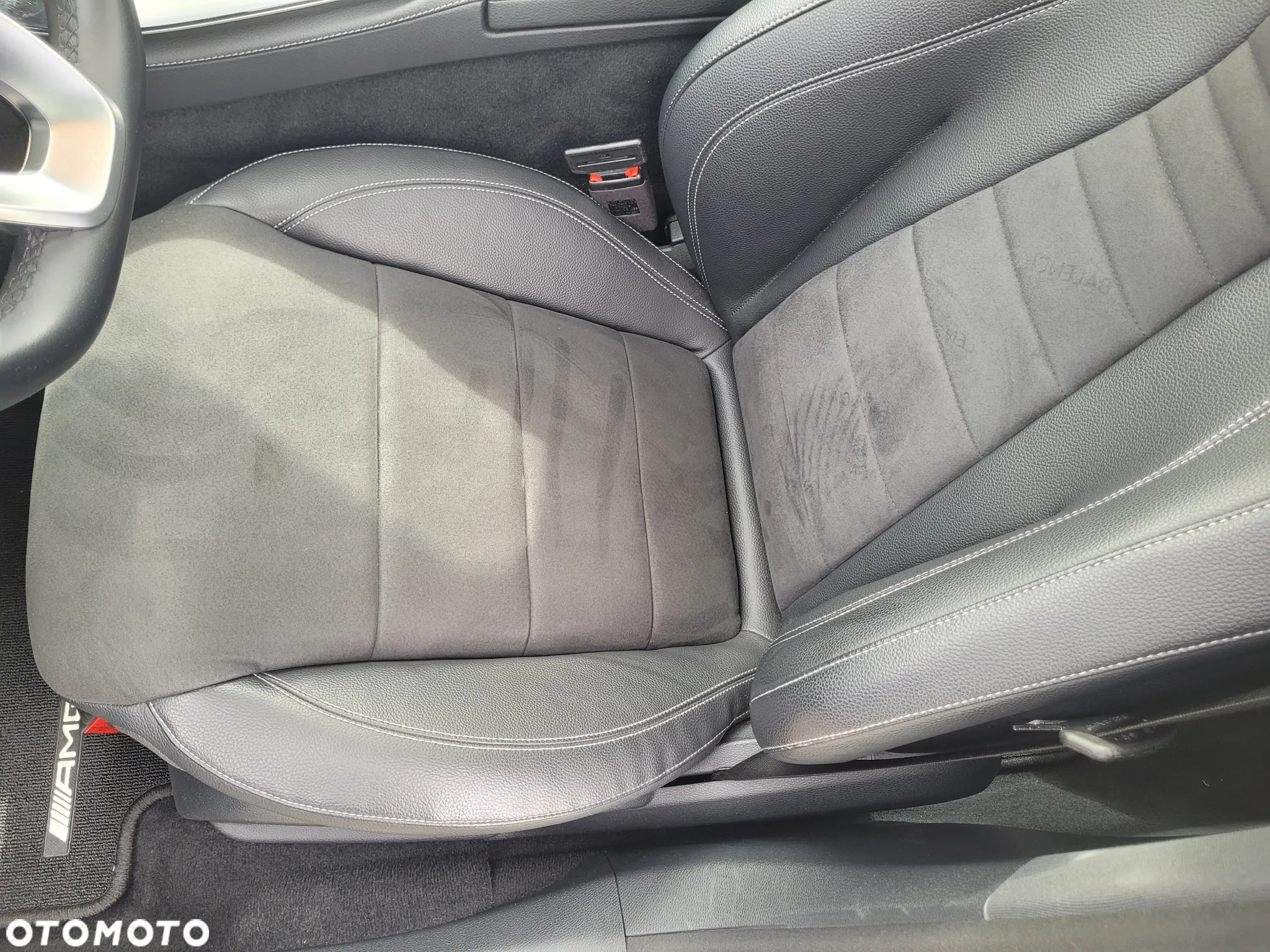 Mercedes-Benz Klasa E 220 d 4-Matic 9G-TRONIC - 17