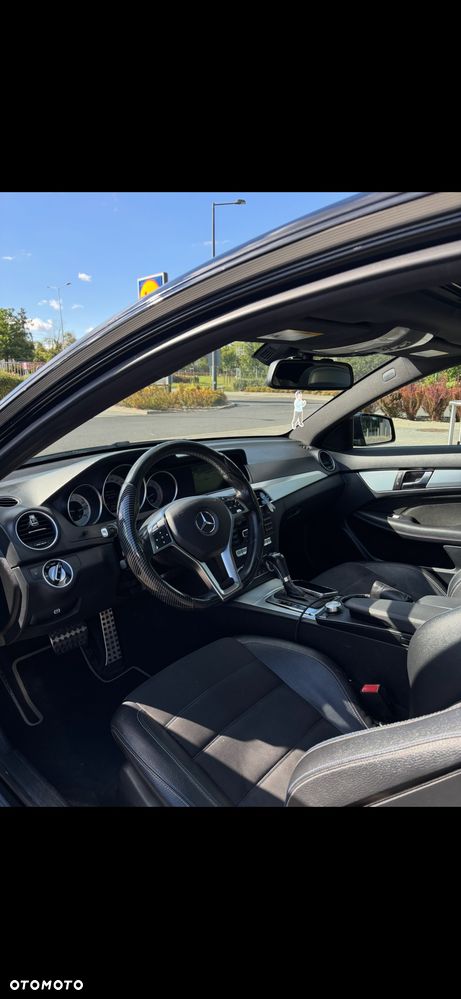 Mercedes-Benz Klasa C 250 CGI BlueEff Sport - 14