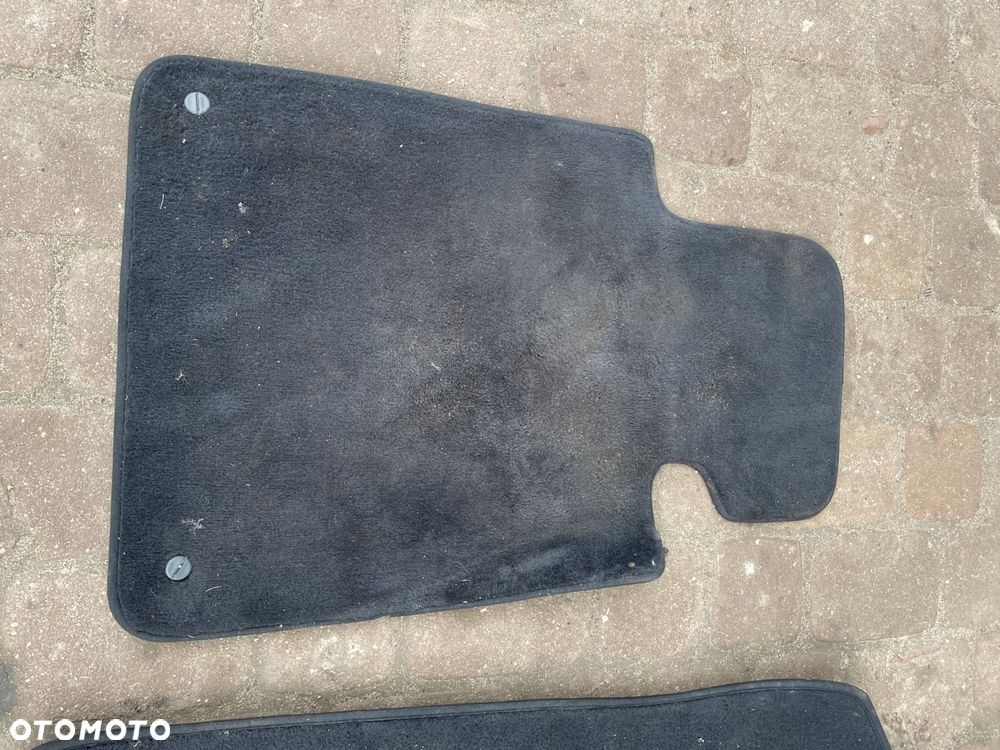 dywaniki czarne bmw e46 sedan komb coupe ze stoperami - 4