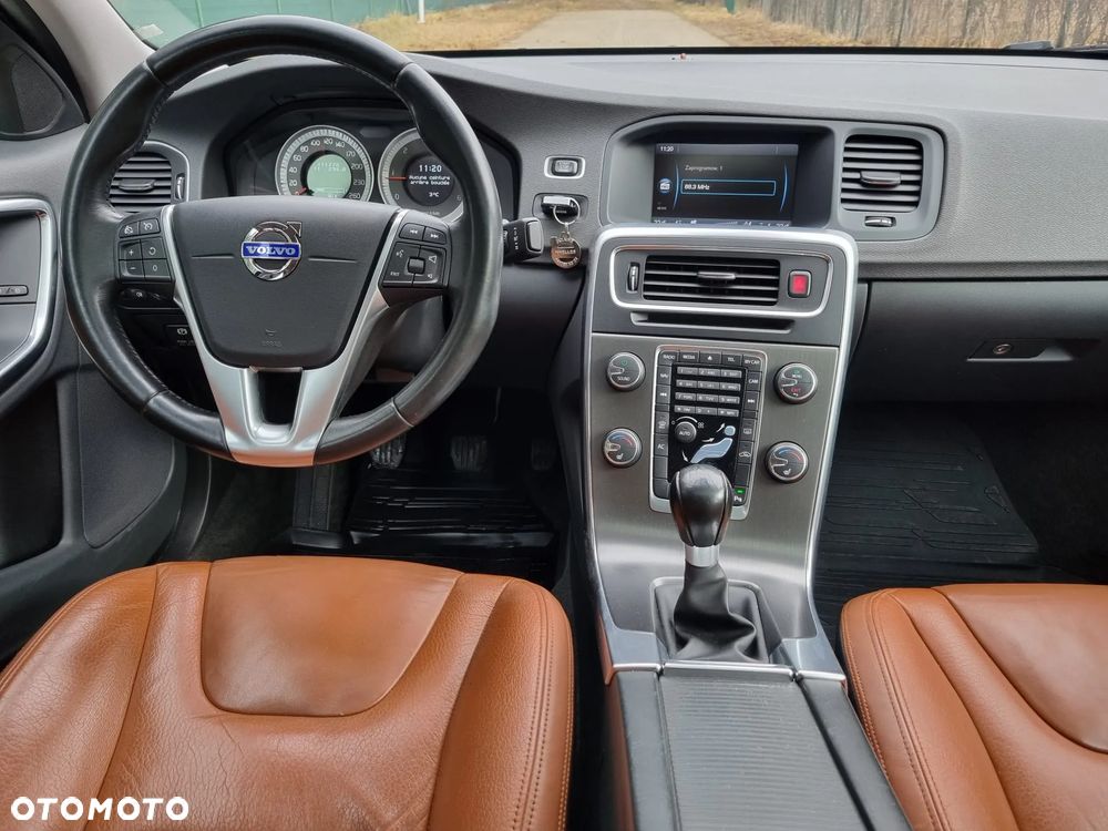 Volvo S60 D3 Summum - 26