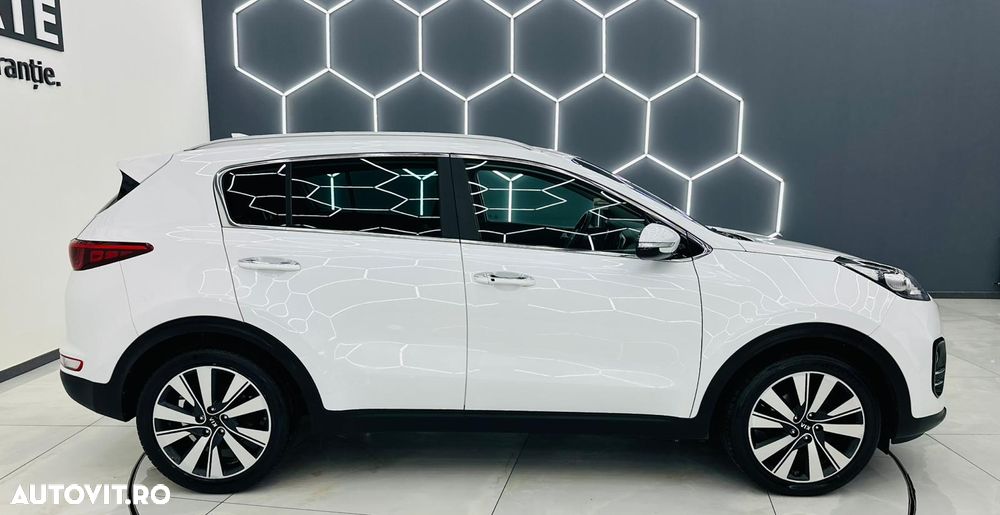 Kia Sportage 1.7 CRDI 2WD ISG Dream-Team Edition - 35
