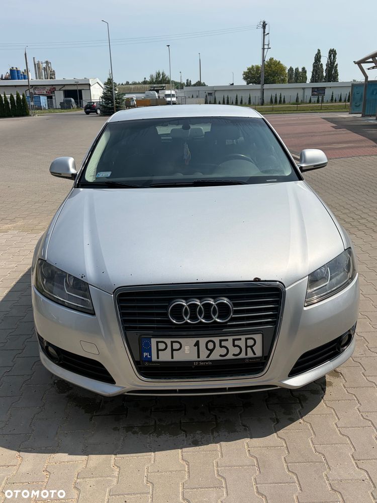 Audi A3 Sportback - 1