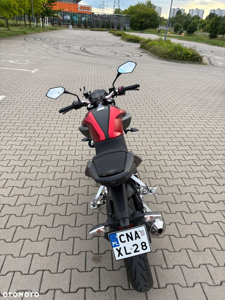 Yamaha MT - 4