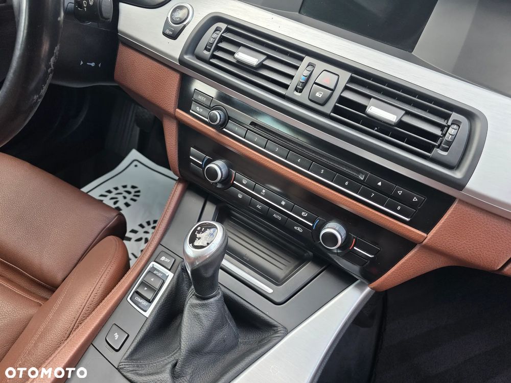 BMW Seria 5 - 29