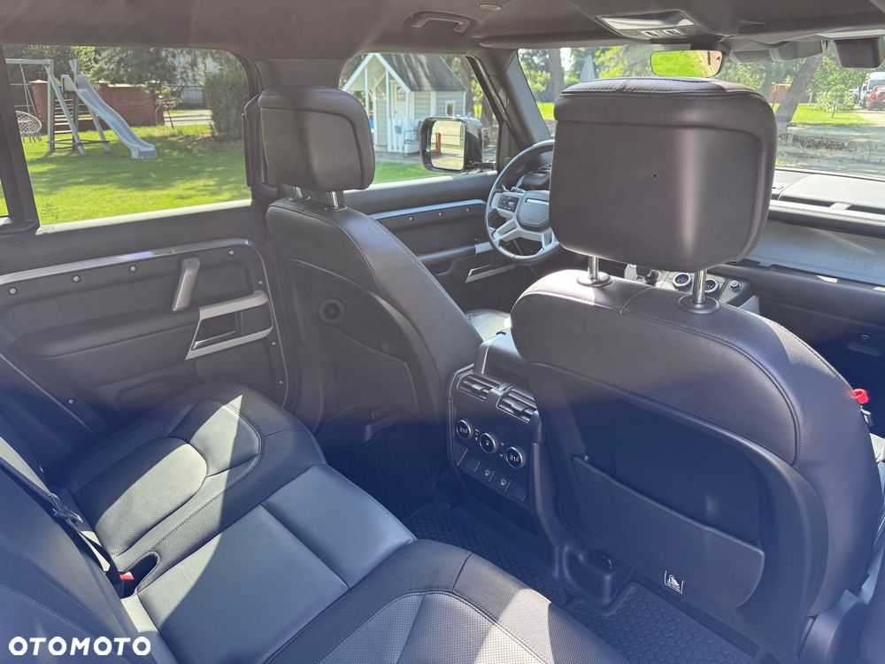 Land Rover Defender 3.0 P400 mHEV X-Dynamic HSE - 21