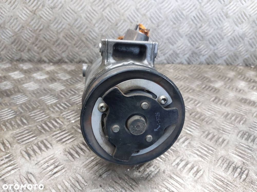 SPRĘŻARKA KOMPRESOR KLIMATYZACJI GOLF VI 1.6 TDI 5N0820803 ID: 236318 - 3
