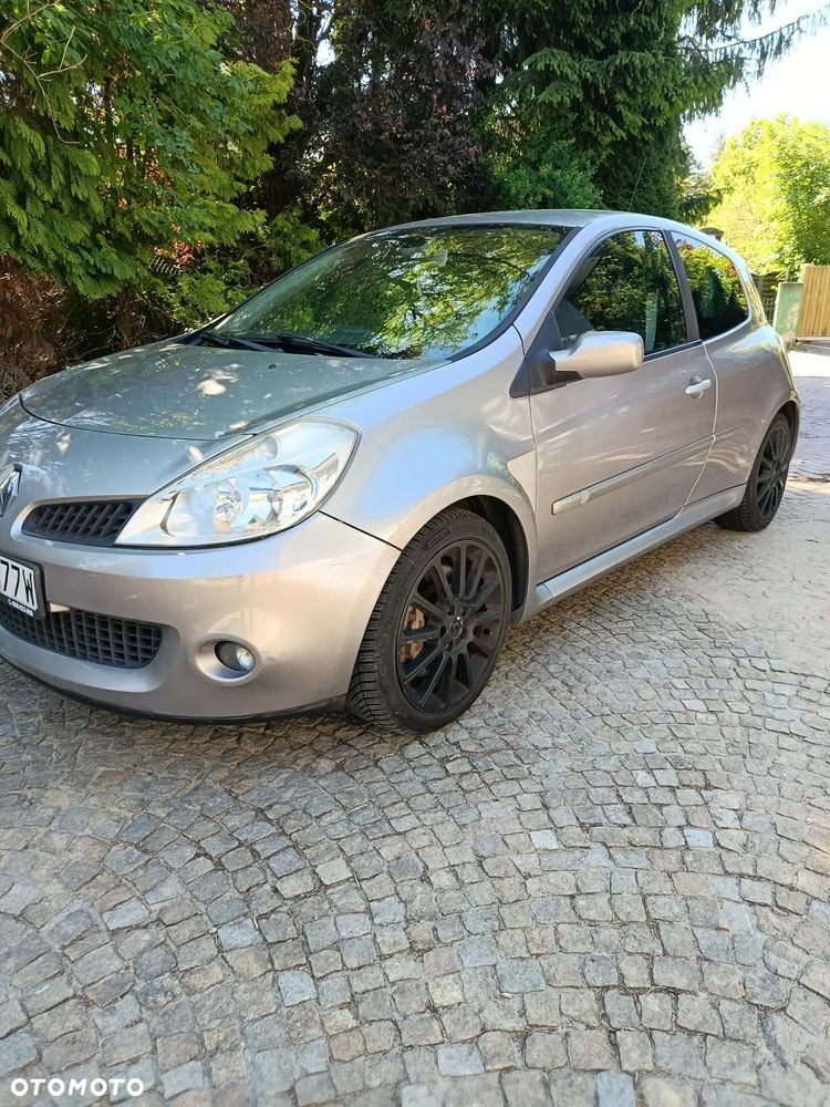 Renault Clio 2.0 16V Sport - 1