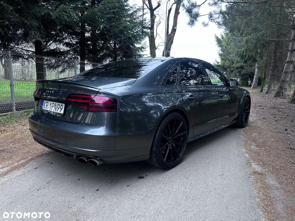 Audi S8 Plus 4.0 TFSI Quattro - 2