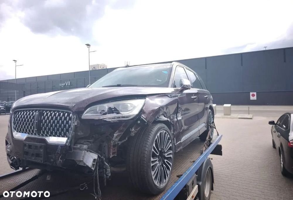 Lincoln Aviator - 6