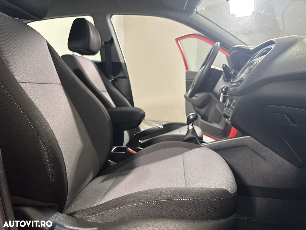 Hyundai i20 - 12