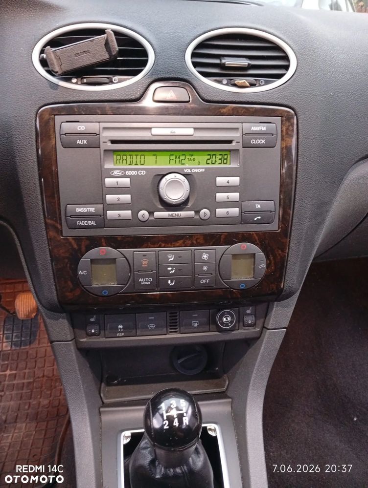 Ford Focus 1.6 Ti-VCT Ghia - 6