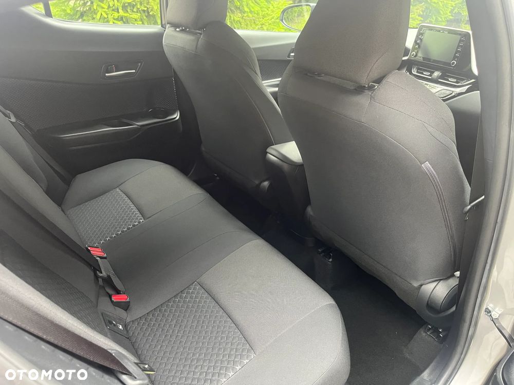 Toyota C-HR Business-Edition - 8
