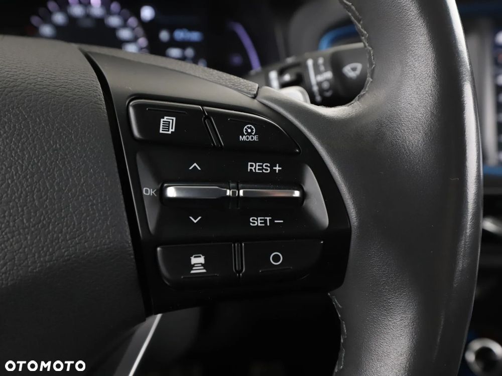 Hyundai IONIQ - 31