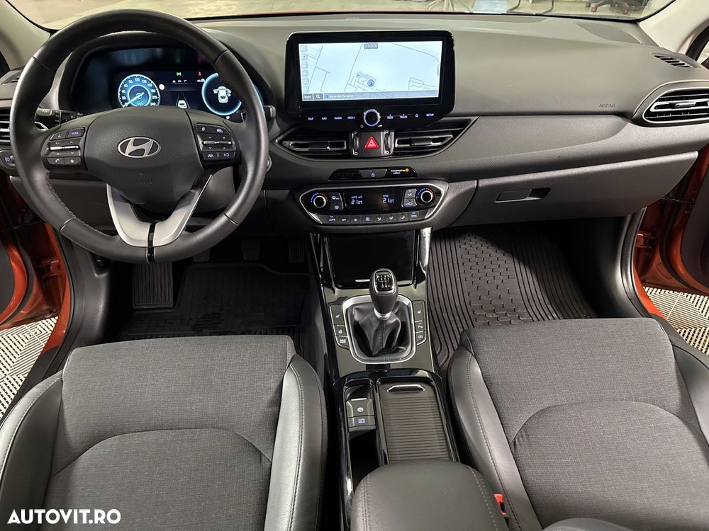 HYUNDAI i30 2024 — imagine 9