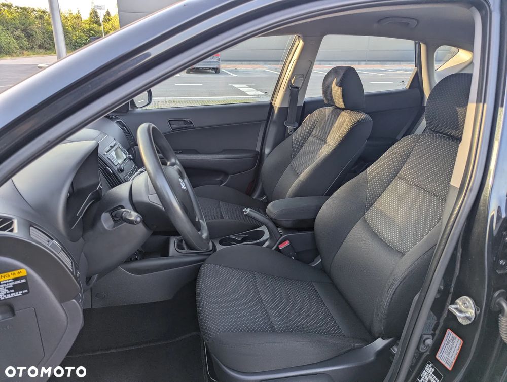 Hyundai i30 1.4 Comfort - 19