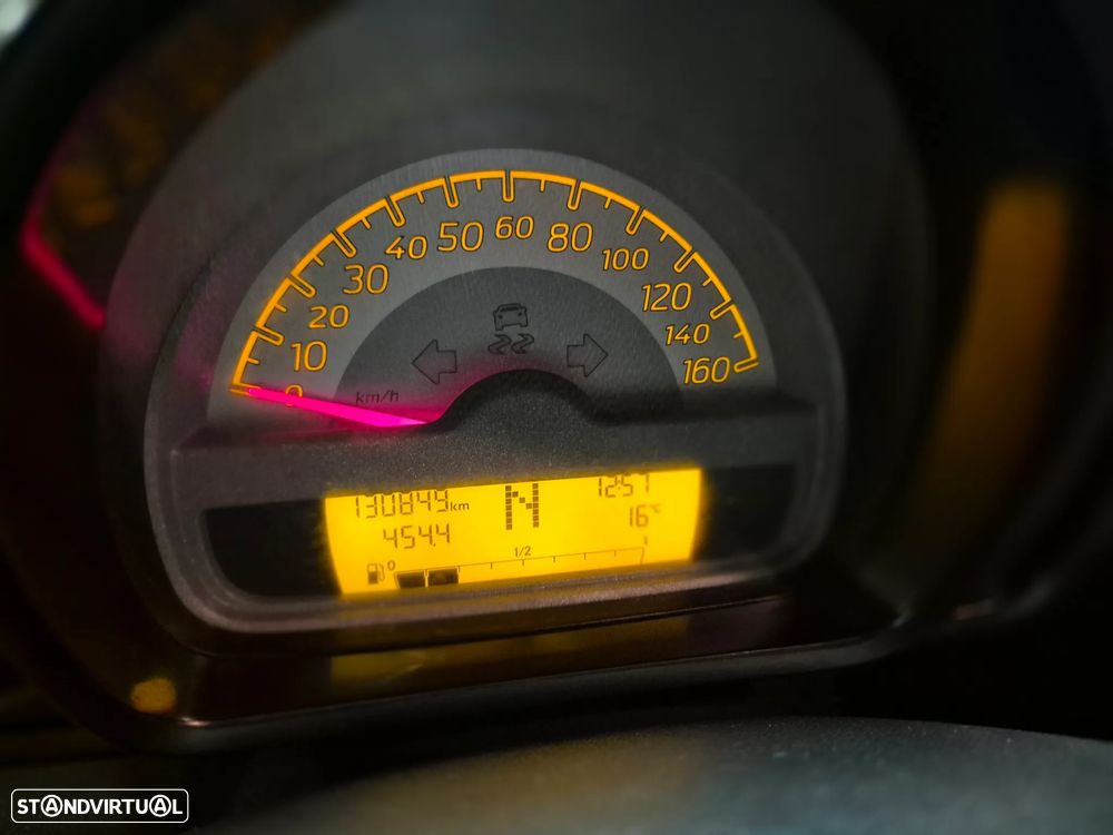 Smart ForTwo Coupé 1.0 mhd Pulse 71 - 24