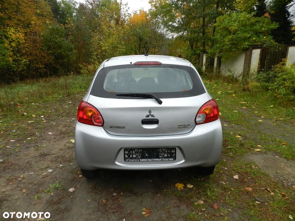 Mitsubishi Space Star - 11