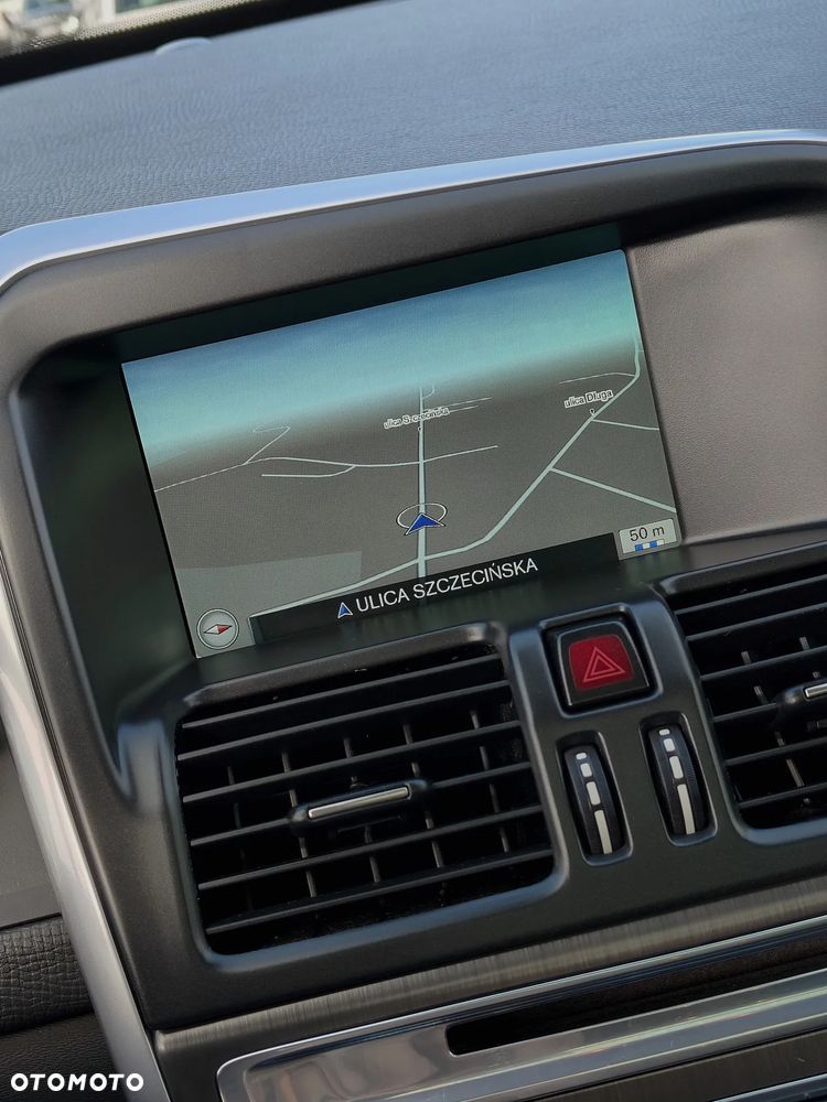 Volvo XC 60 - 11