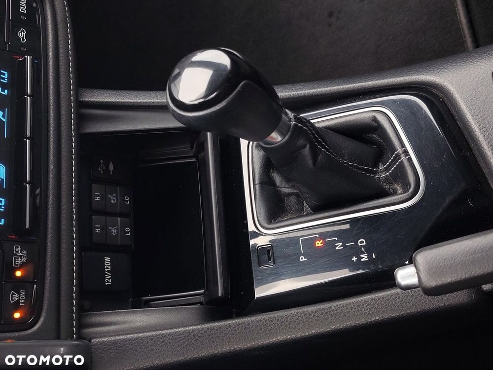 Toyota Corolla - 18