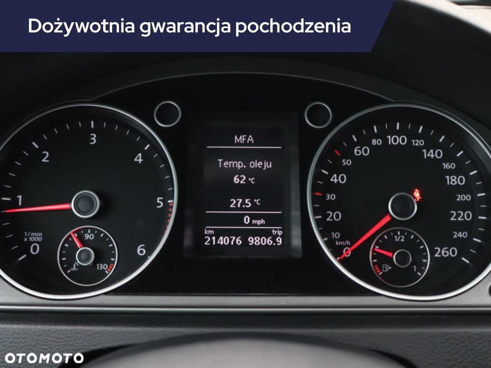 Volkswagen Passat - 13